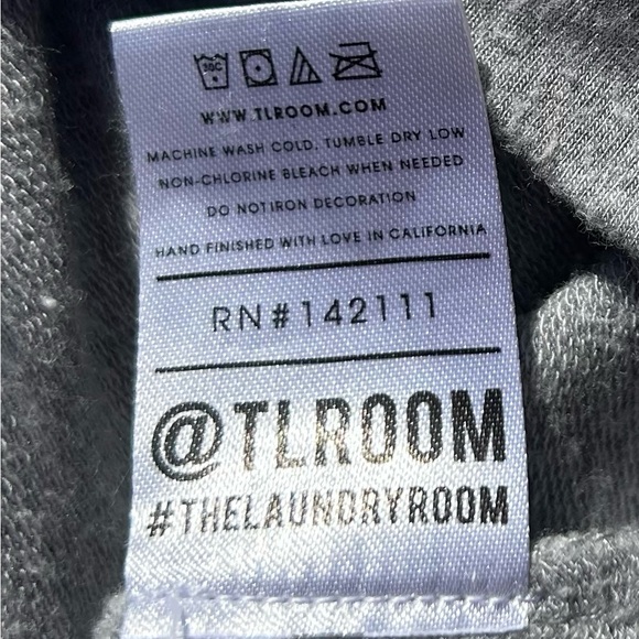 Sz L-the Laundry Room brand Friday I’m in Love sweatshirt ❤️ - Picture 5 of 7